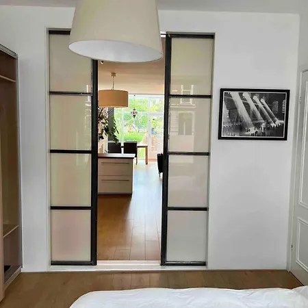 Amazing Location - Loft In Center