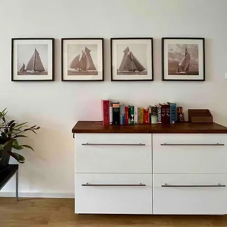 Amazing Location - Loft In Center Apartment *
